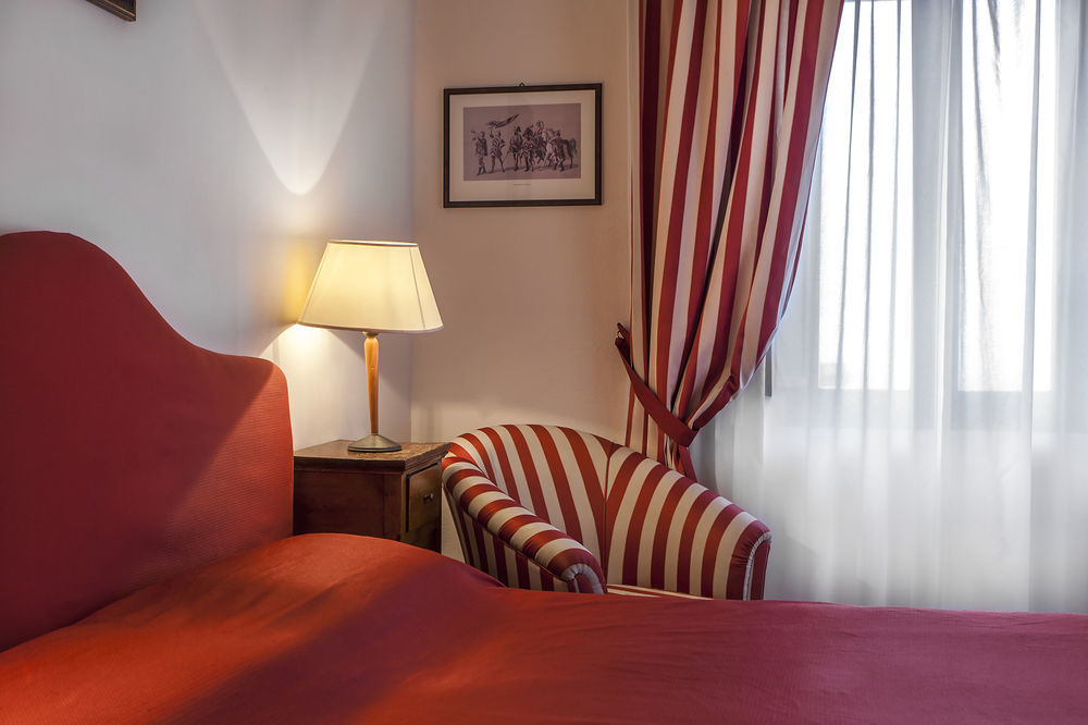 Hotel Il Chiostro Del Carmine 4*