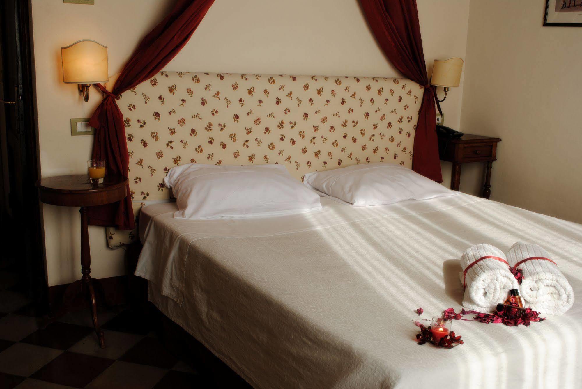 Il Chiostro Del Carmine Hotel